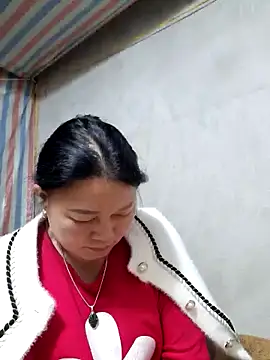 yoowwmr's cam snapshot