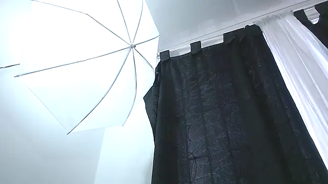 Kitten_Hot_'s cam snapshot