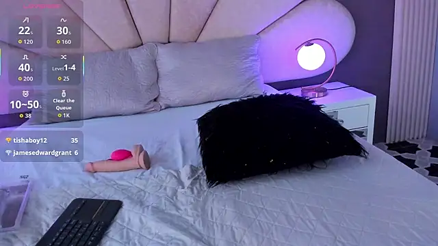 Susa1userma_'s cam snapshot