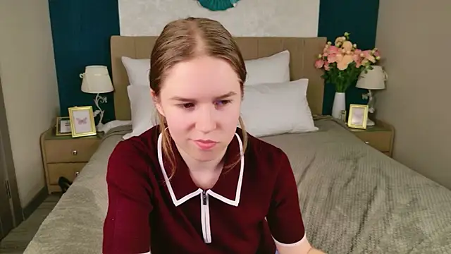 Alida_Brice's cam snapshot