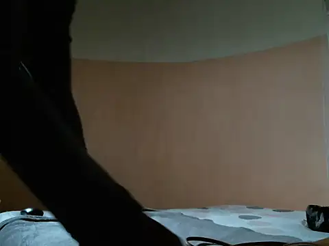 Pretty_miss_devilxxx35's cam snapshot