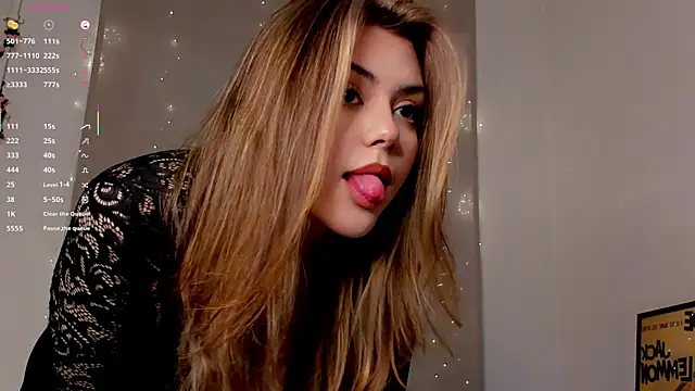 MerlynDinovo's cam snapshot