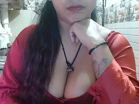 LovingPihu's cam snapshot