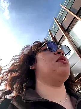 Larissa_Antonella's cam snapshot