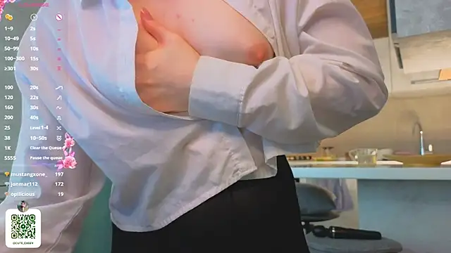 DonnaBurkee's cam snapshot