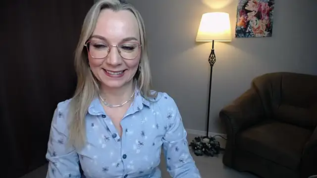 Ava_Elior's cam snapshot