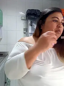 curvy_diva_'s cam snapshot