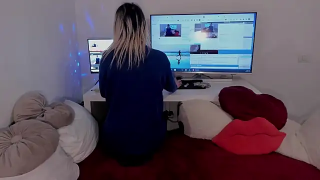 aryahunt1's cam snapshot