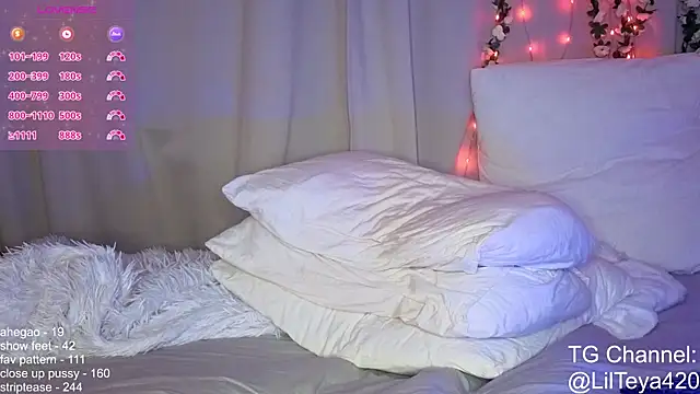 little_Teya's cam snapshot