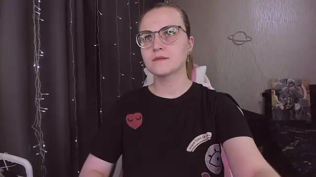 MissBrightShine's cam snapshot