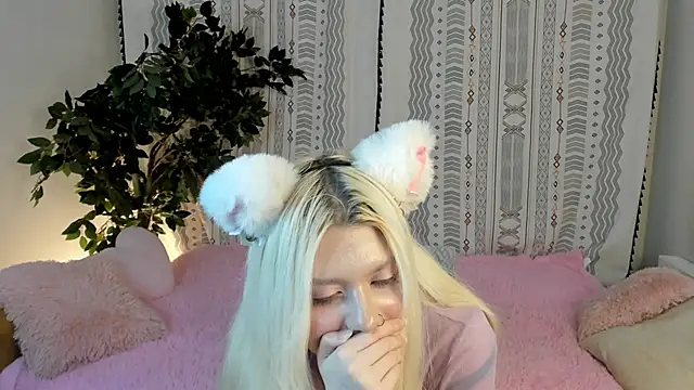 LoganCogdill's cam snapshot