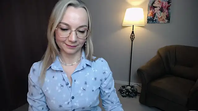 Ava_Elior's cam snapshot