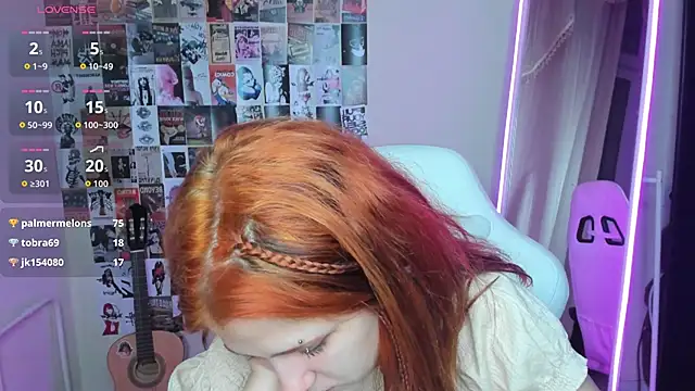 Anora_Miller's cam snapshot