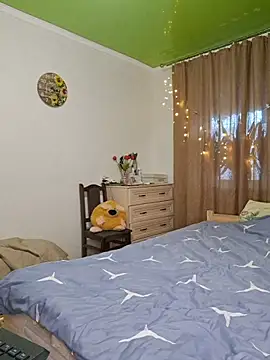 BlueHOT-MILf's cam snapshot