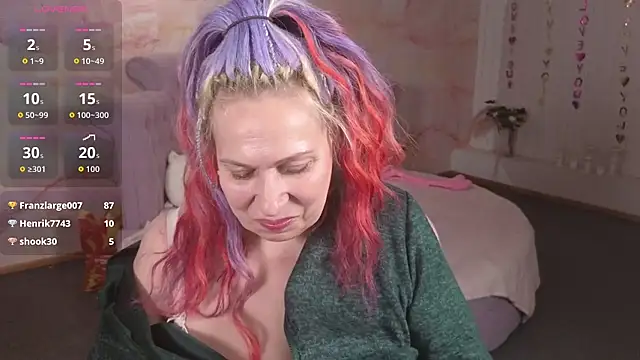 Penelope_Pinky's cam snapshot