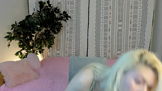 LoganCogdill's cam snapshot