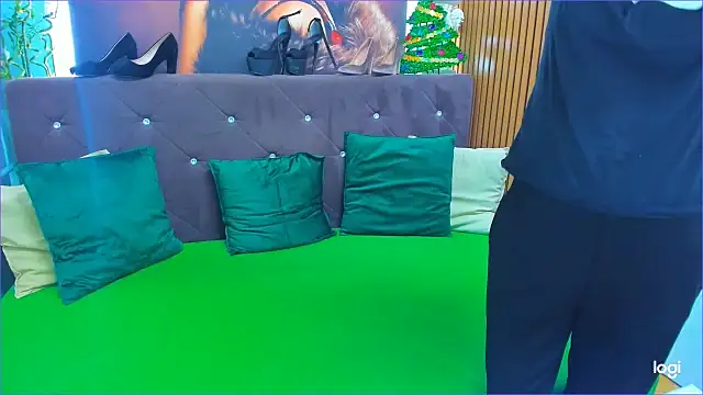 LauraSiin's cam snapshot