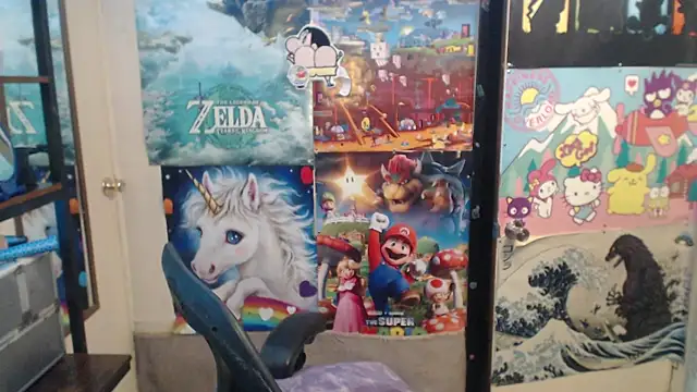 Savanah_Banana_'s cam snapshot