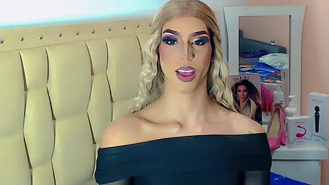 briana_sex32's cam snapshot