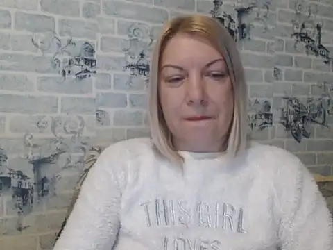 Lillia_Ray's cam snapshot