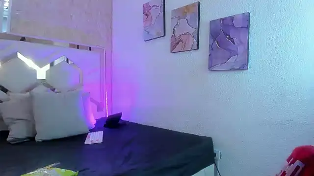 Venuss1_'s cam snapshot