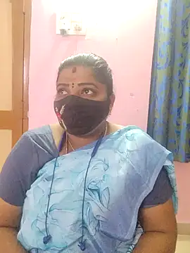 lathikaqueentamil's cam snapshot