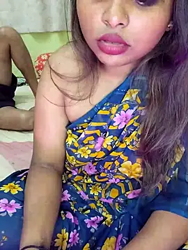 Trending_Couple live sex cam