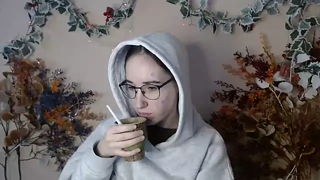 Moon__Lily's cam snapshot