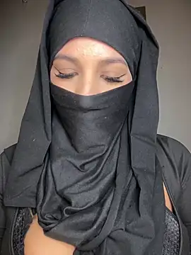 Zeynep-Lahsen's cam snapshot