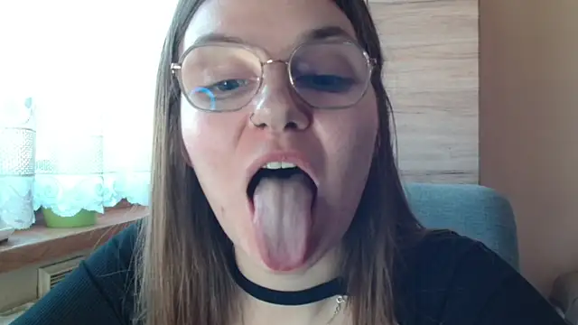 LooveELLYx's cam snapshot