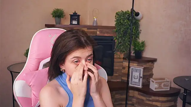 IleanaPishko's cam snapshot