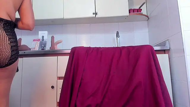 BustyGlow's cam snapshot