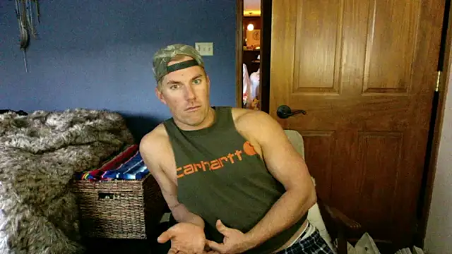 SpunRedneck live sex cam