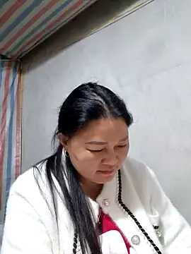 yoowwmr's cam snapshot