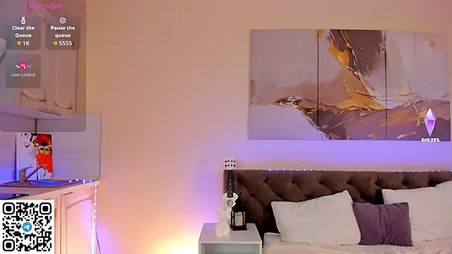 Linablueeyed's cam snapshot