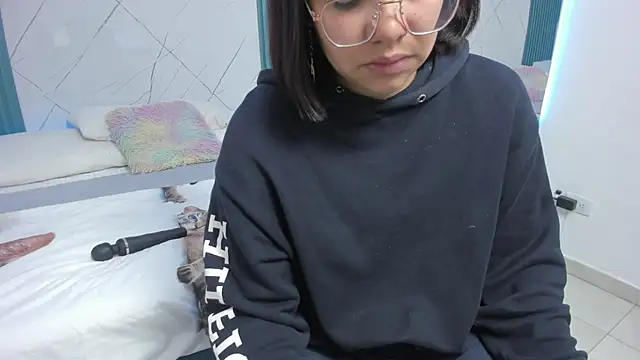 Elfa-Diamond's cam snapshot