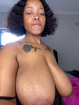 LoveBustyX's cam snapshot