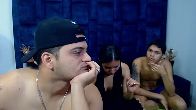 Group_Lustt's cam snapshot