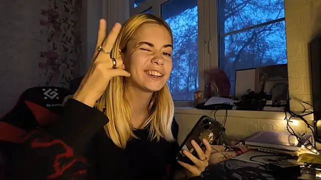 Witching_Moon's cam snapshot