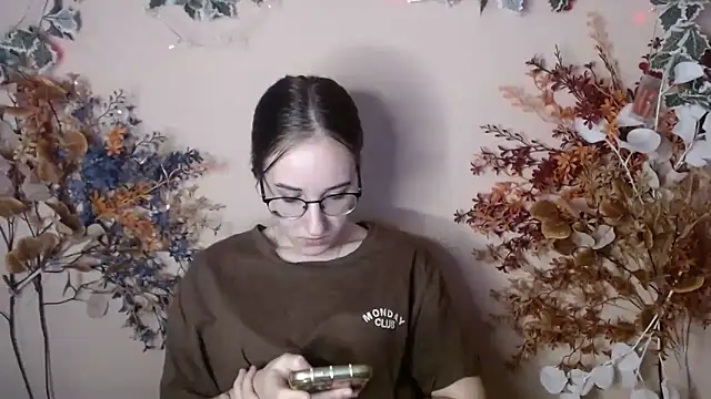 Moon__Lily's cam snapshot