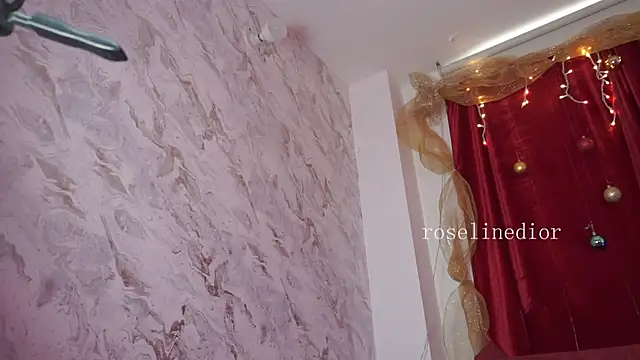 roselinedior live sex cam