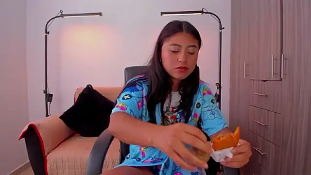 cloy_baby__'s cam snapshot