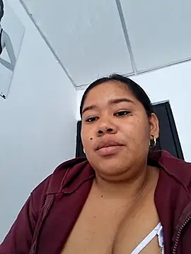 Sarahy-'s cam snapshot