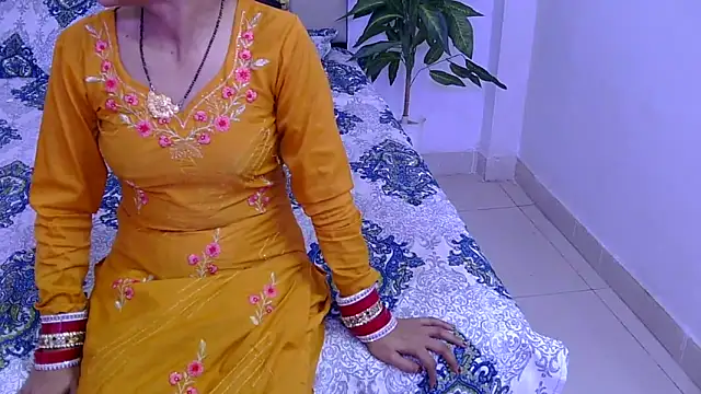 Lovelyy-couple live sex cam