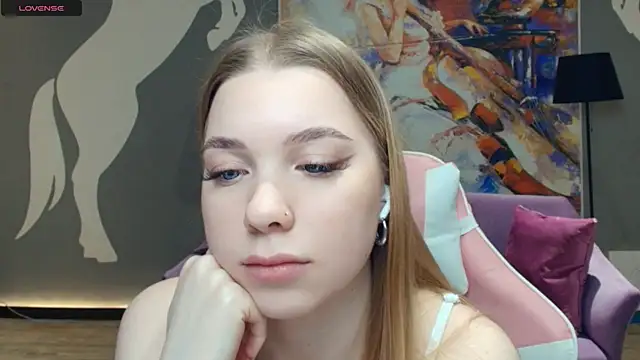 FloraBonde's cam snapshot