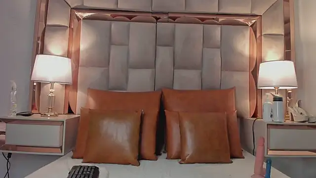 ValentinaBreats's cam snapshot