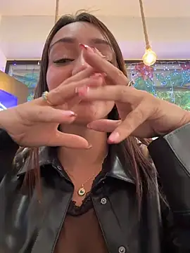 Ninabigtitied's cam snapshot