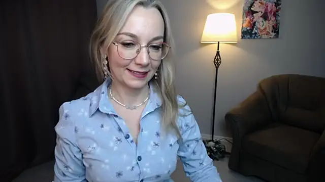 Ava_Elior's cam snapshot