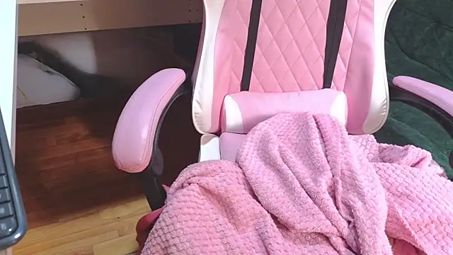 valery_cute_18's cam snapshot