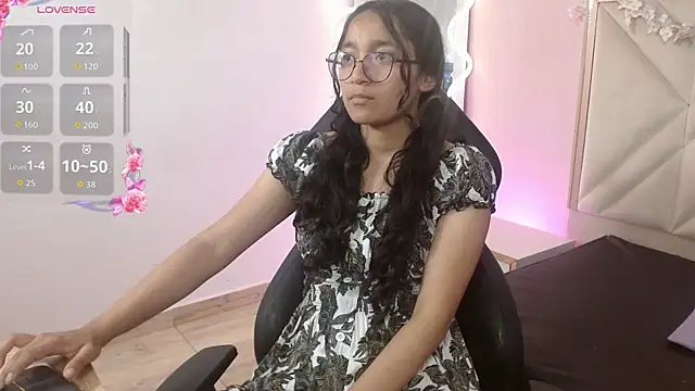 rosee_tay1's cam snapshot